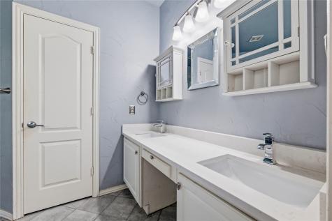 1184 Pleasant Oaks Drive Lewisville TX 75067