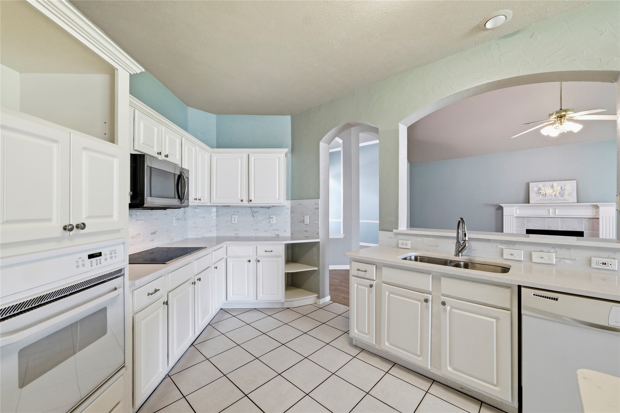 1184 Pleasant Oaks Drive Lewisville TX 75067