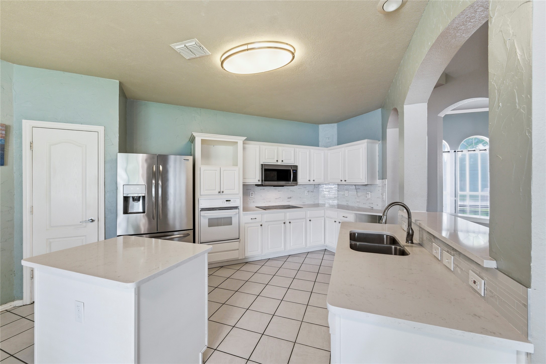 1184 Pleasant Oaks Drive Lewisville TX 75067