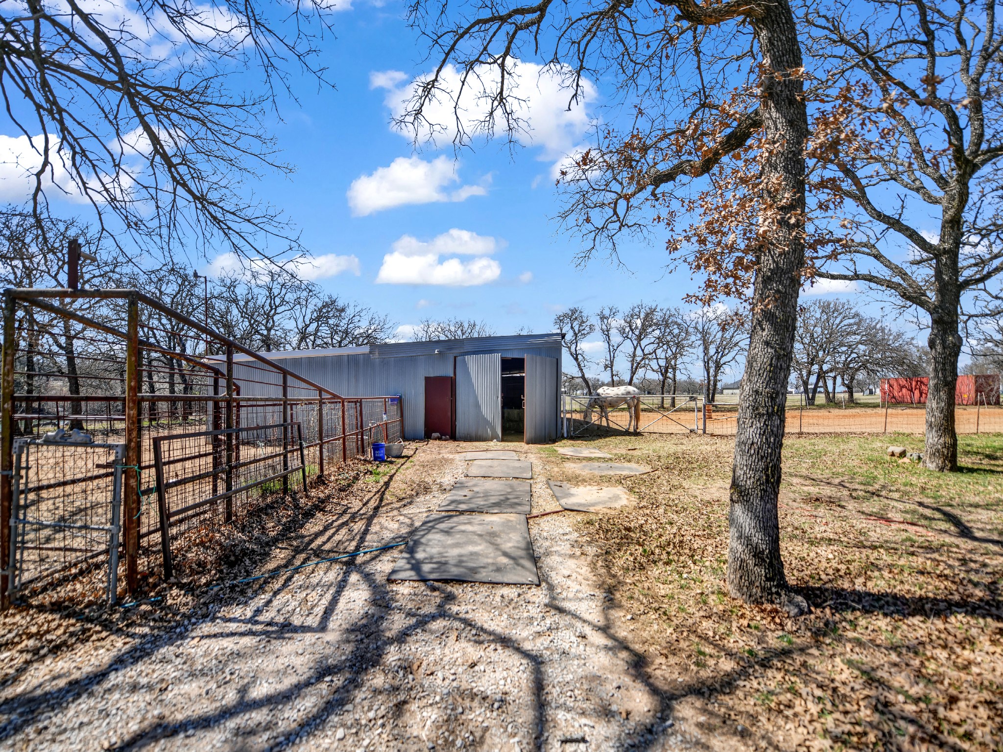 289 County Road 3550 Paradise TX 76073