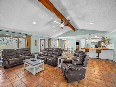 289 County Road 3550 Paradise TX 76073