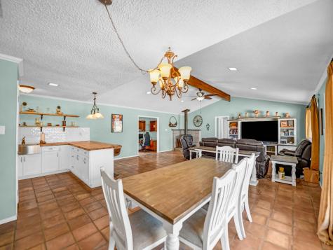 289 County Road 3550 Paradise TX 76073