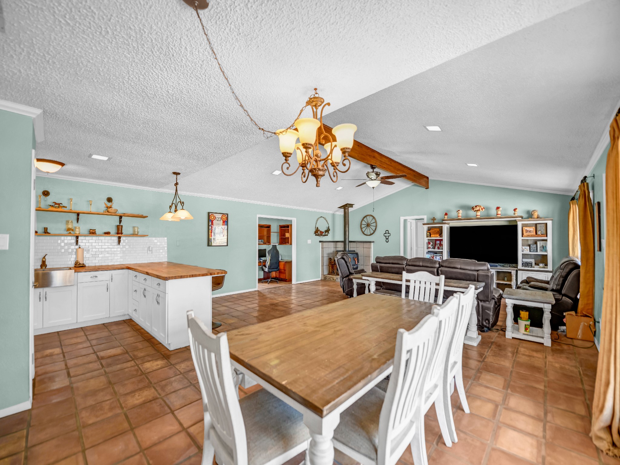 289 County Road 3550 Paradise TX 76073