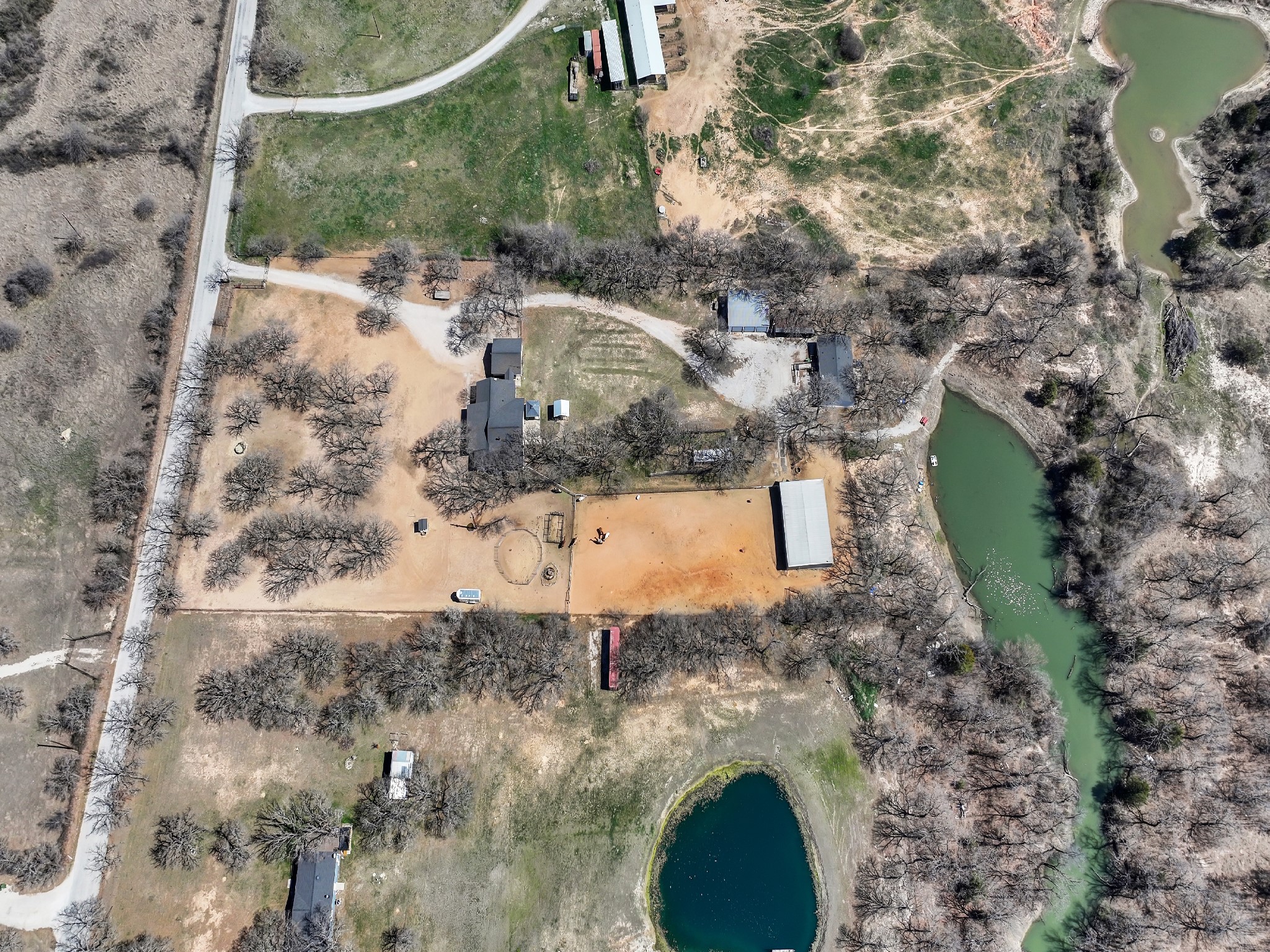 289 County Road 3550 Paradise TX 76073