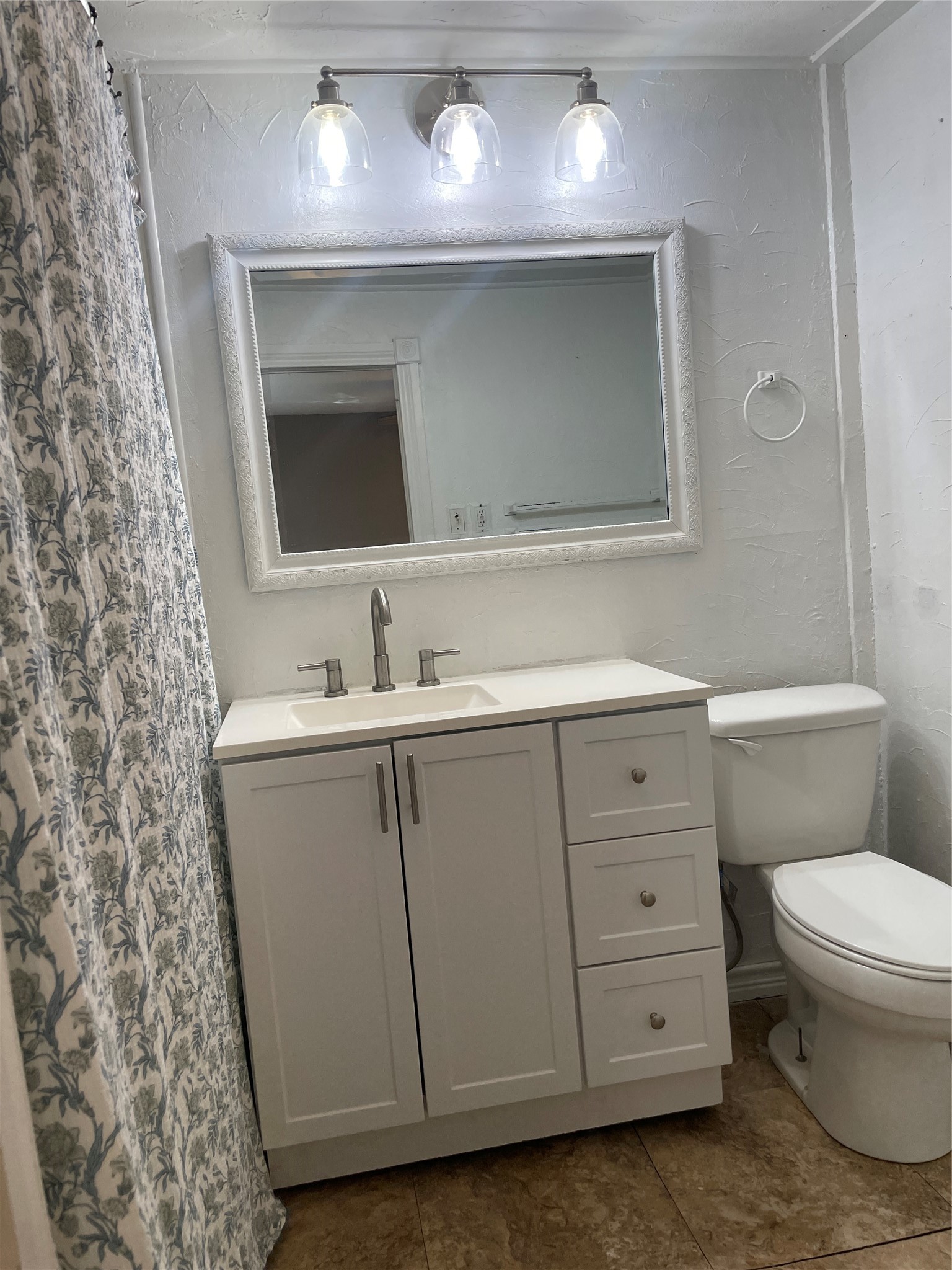 110 S Hubbard Street Alvord TX 76225