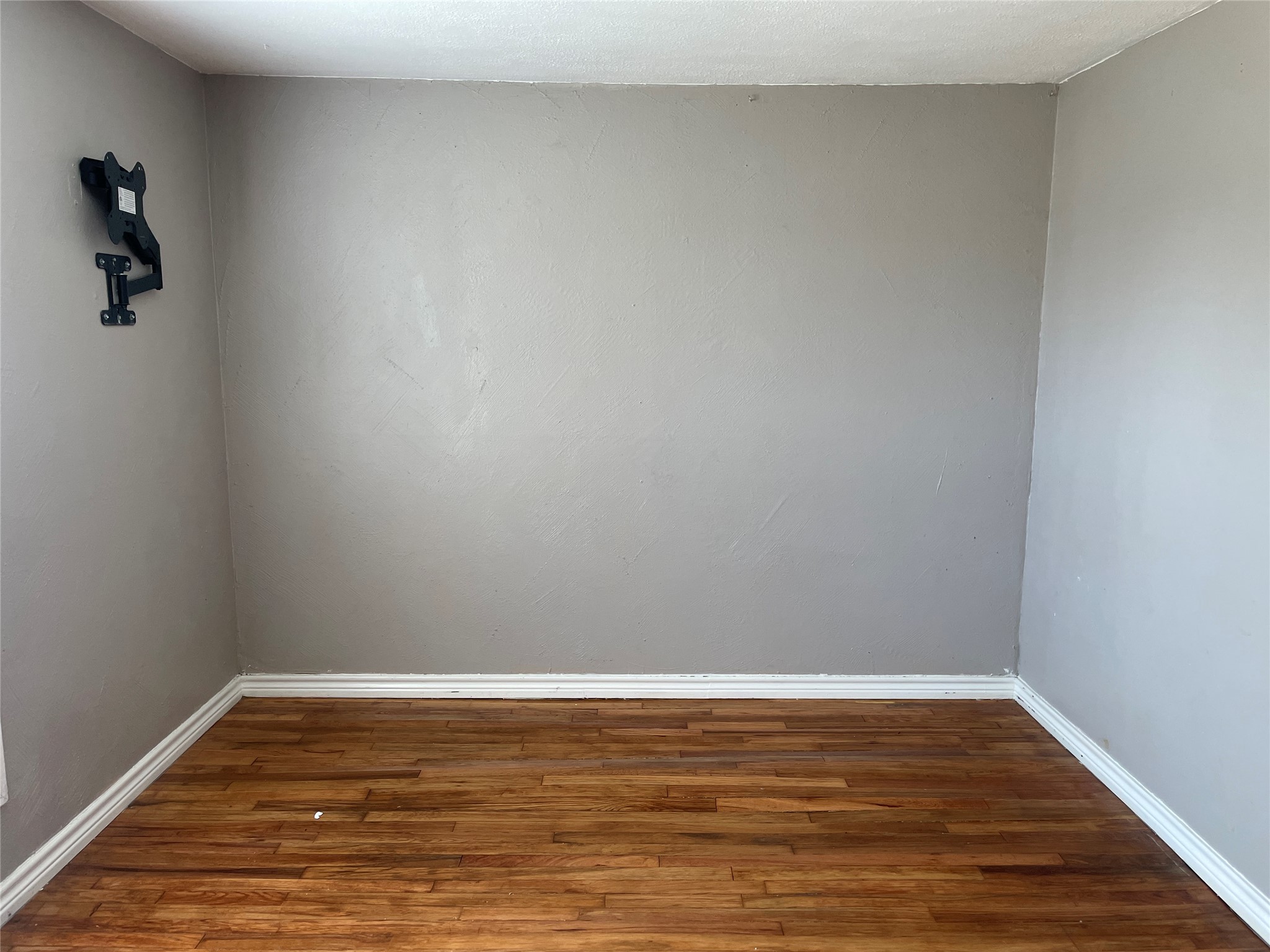 110 S Hubbard Street Alvord TX 76225