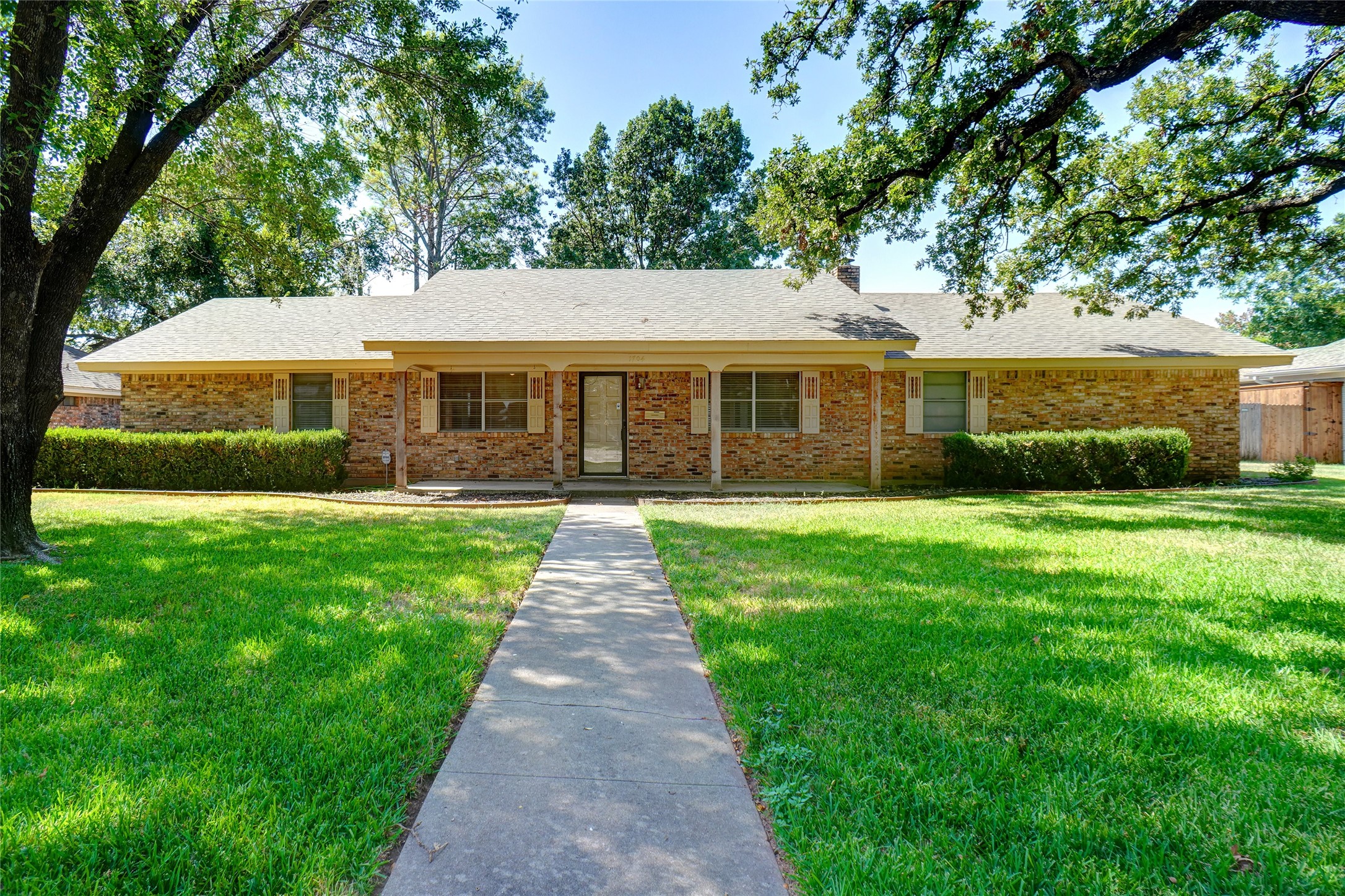 1704 Boston Avenue Bridgeport TX 76426