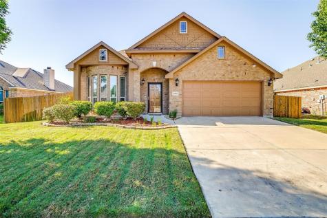 2303 Clark Trail Grand Prairie TX 75052
