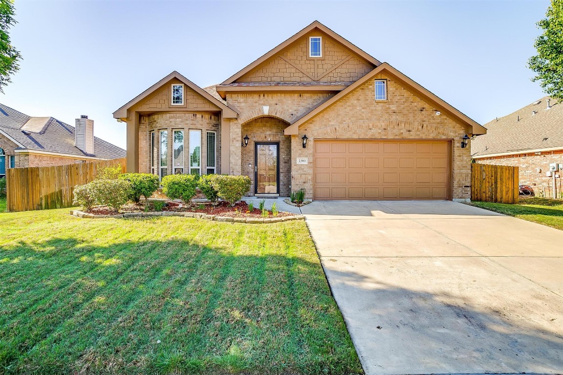 2303 Clark Trail Grand Prairie TX 75052