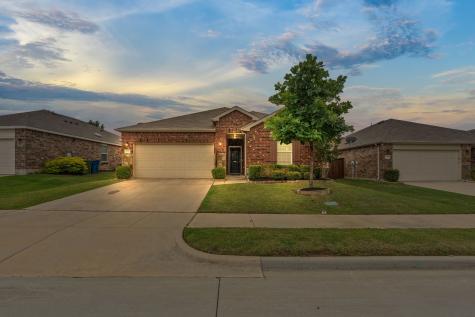 1716 Trace Drive Aubrey TX 76227