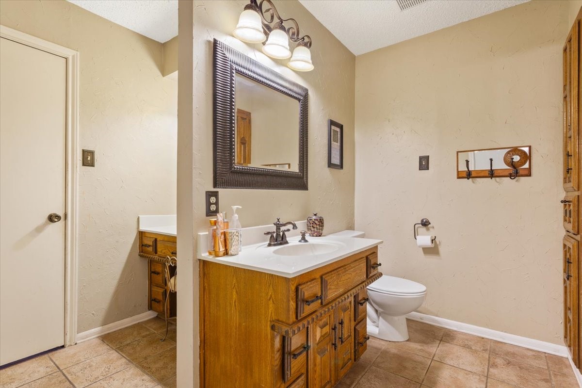 9914 Ramblewood Drive Woodway TX 76712