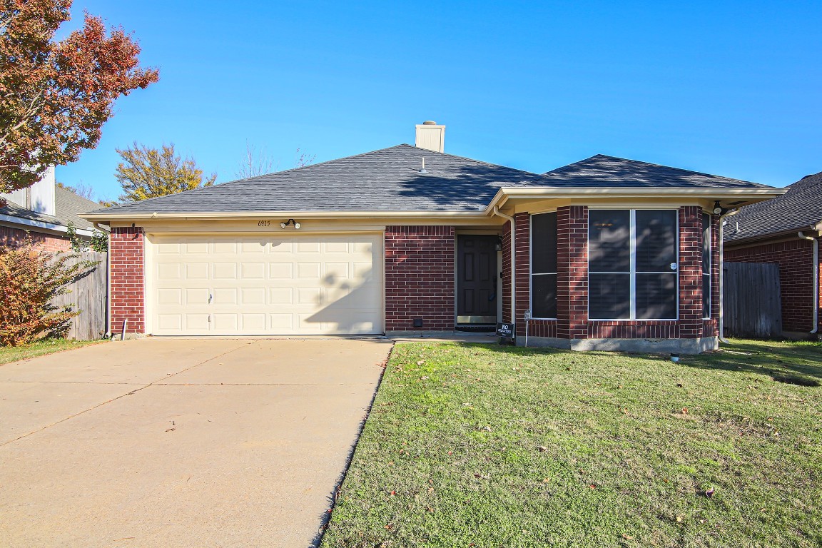 6915 Flaxford Trail Arlington TX 76001