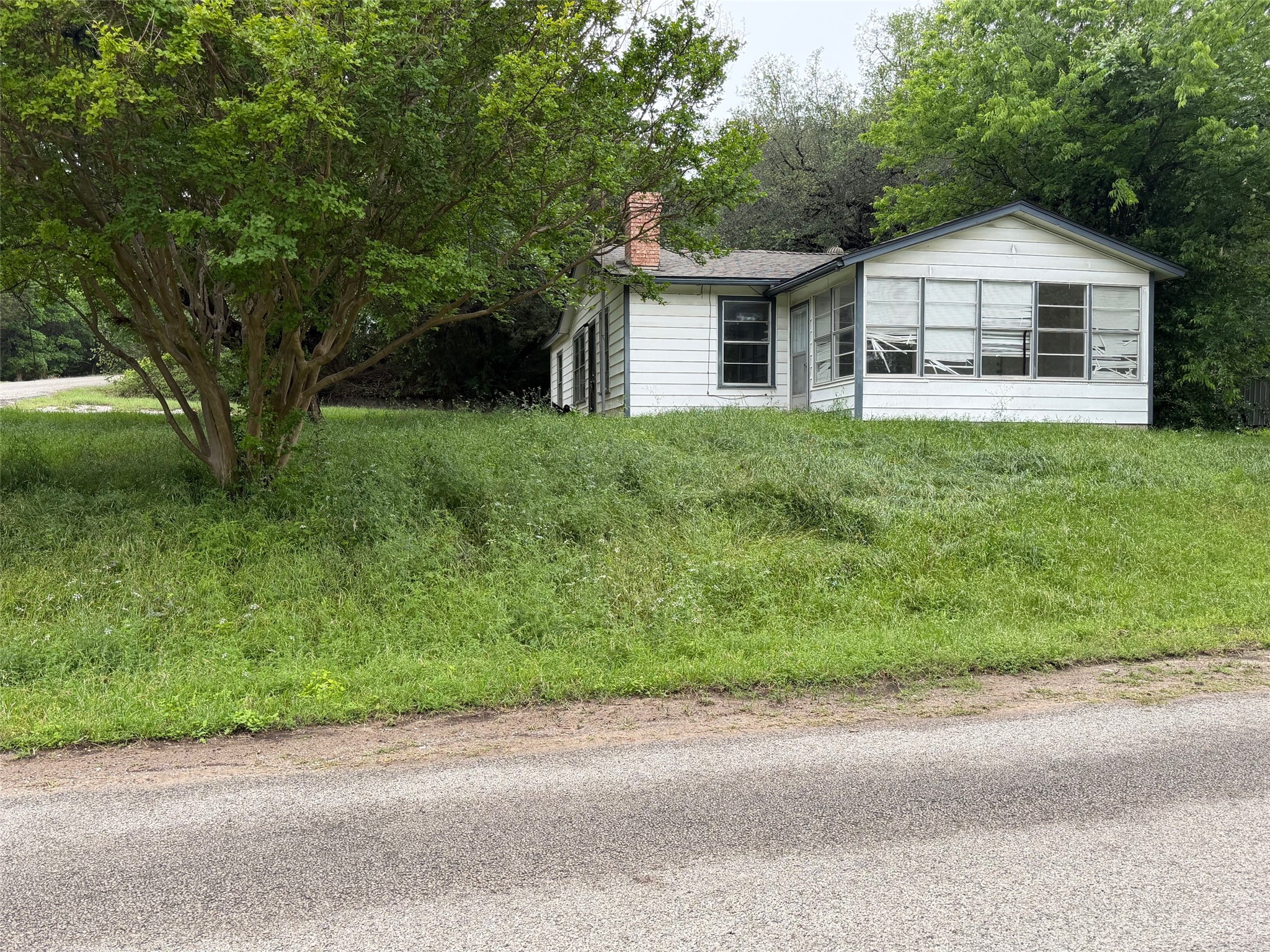2604 Pinoak Street Granbury TX 76048