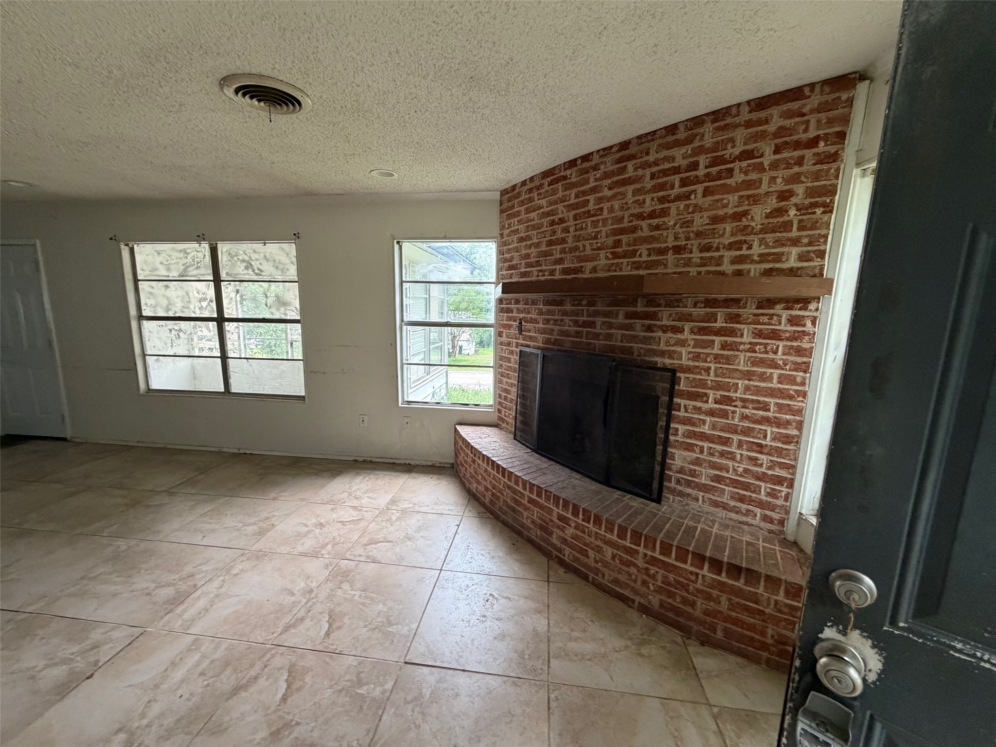 2604 Pinoak Street Granbury TX 76048