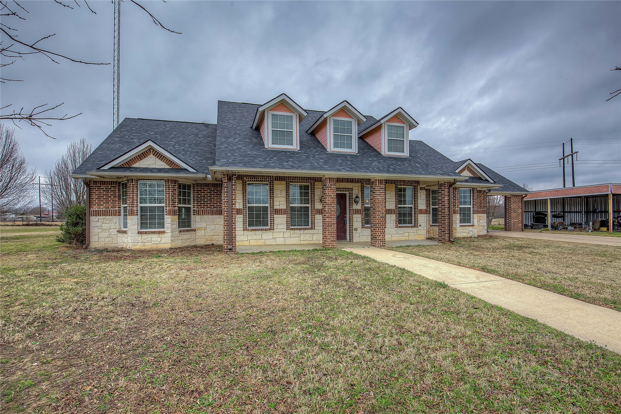 190 Vz County Road 2703 Mabank TX 75147