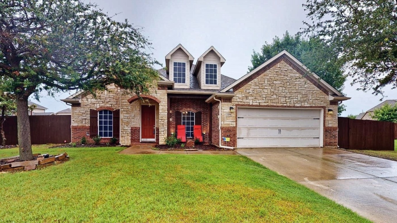 1306 Dondi Court Mansfield TX 76063