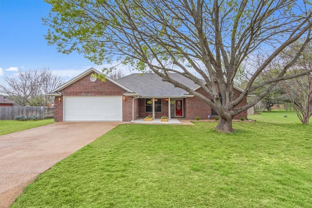 102 Beachwood Waco TX 76705