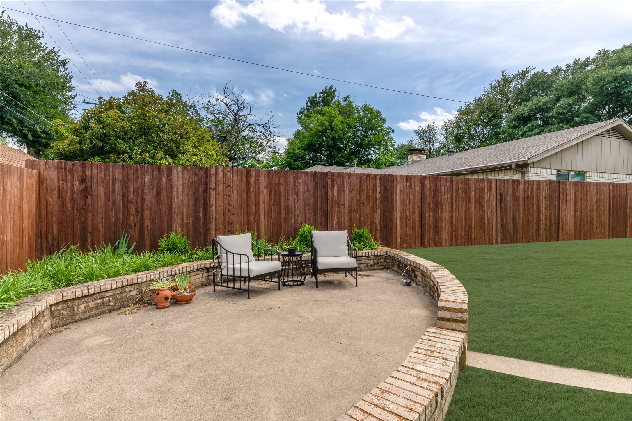 7322 Hunnicut Road Dallas TX 75227
