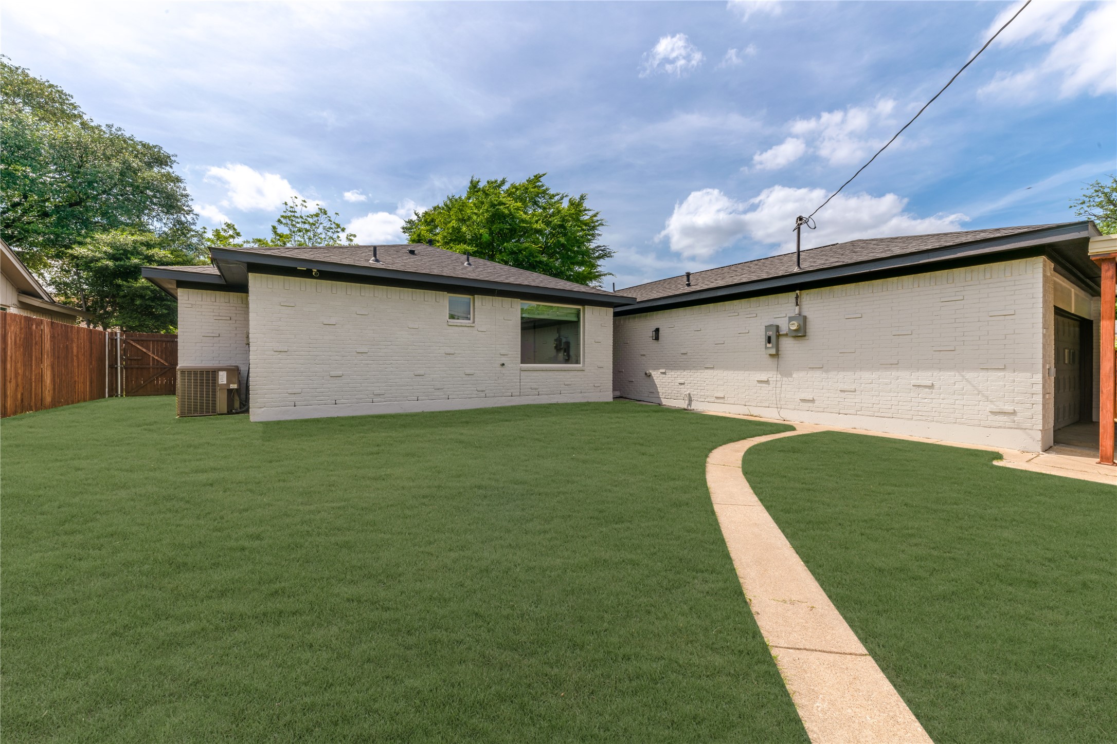 7322 Hunnicut Road Dallas TX 75227