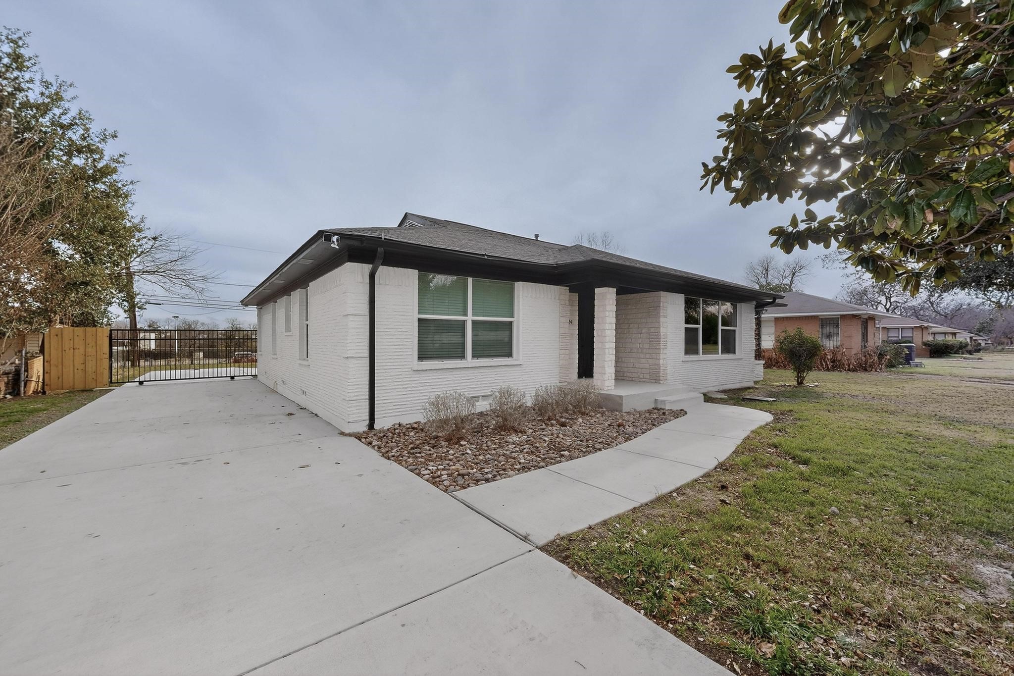 2534 Millermore Street Dallas TX 75216