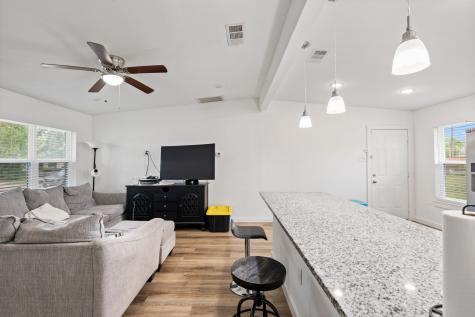 517 Hardy Drive Garland TX 75041