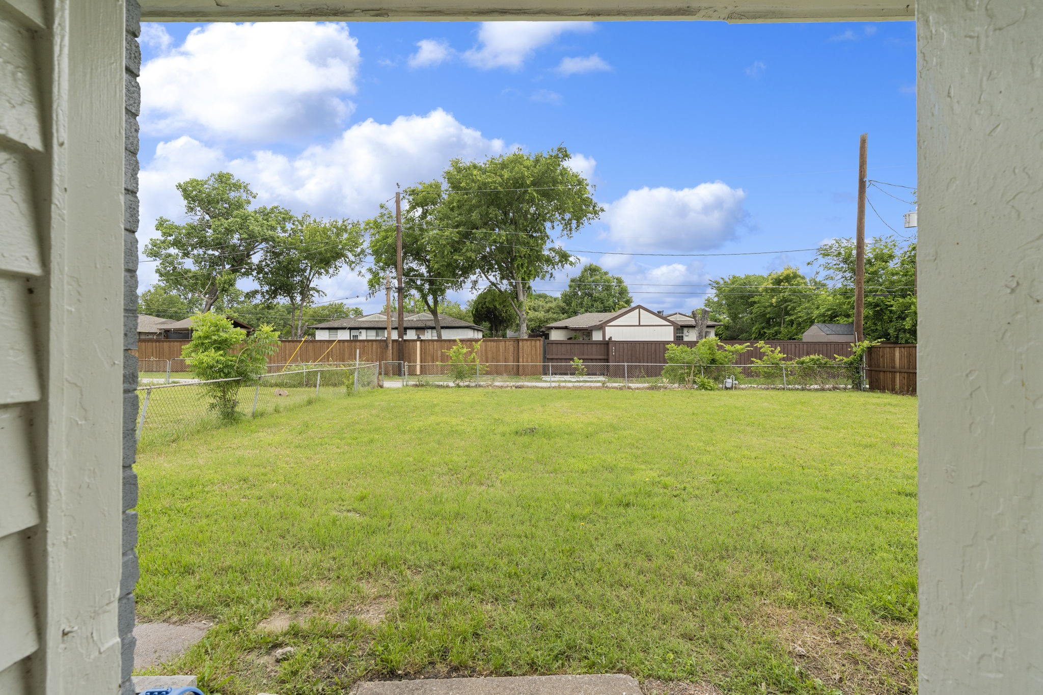 517 Hardy Drive Garland TX 75041