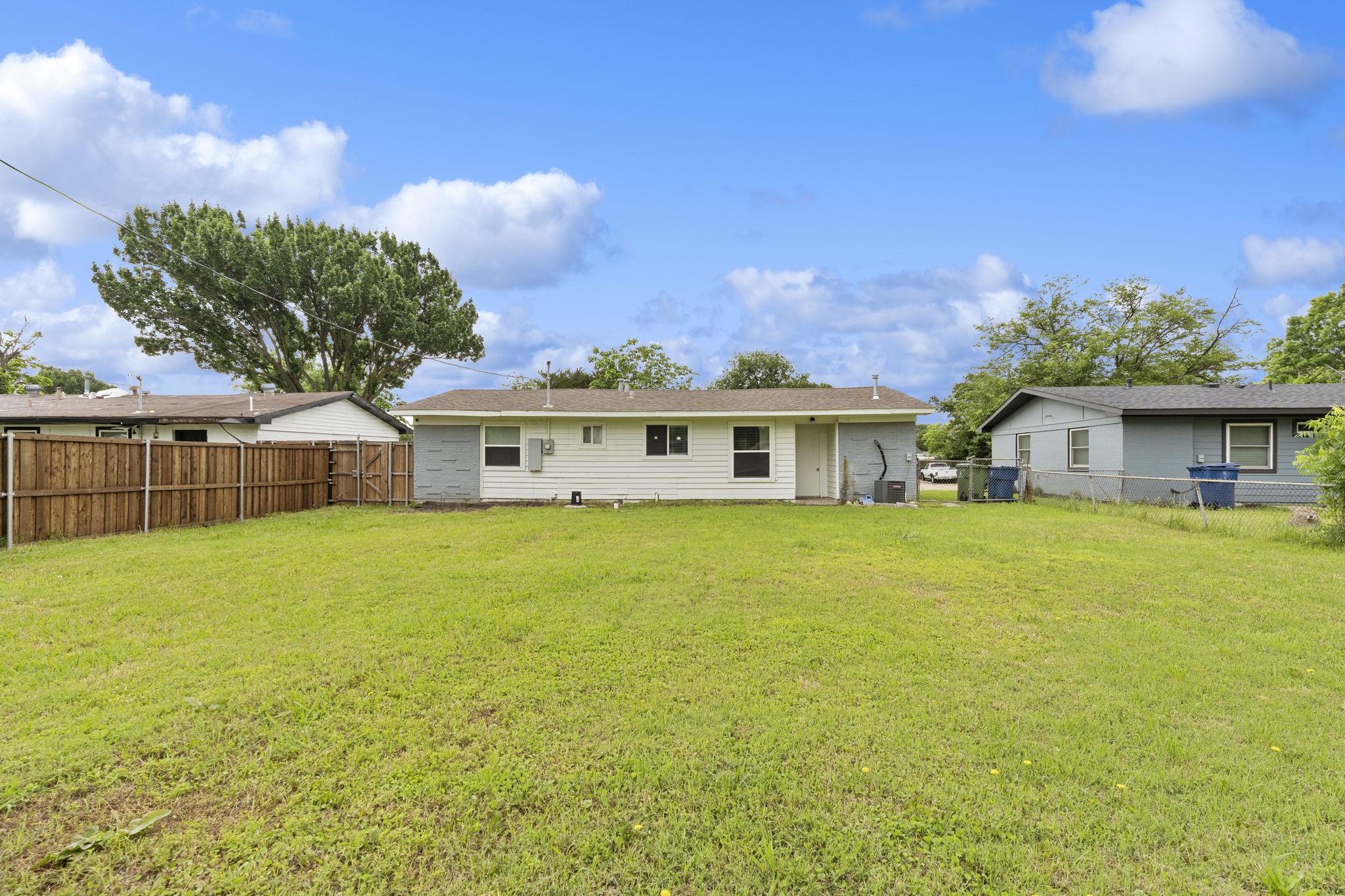 517 Hardy Drive Garland TX 75041