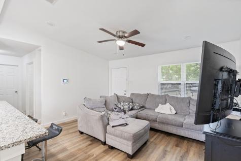 517 Hardy Drive Garland TX 75041