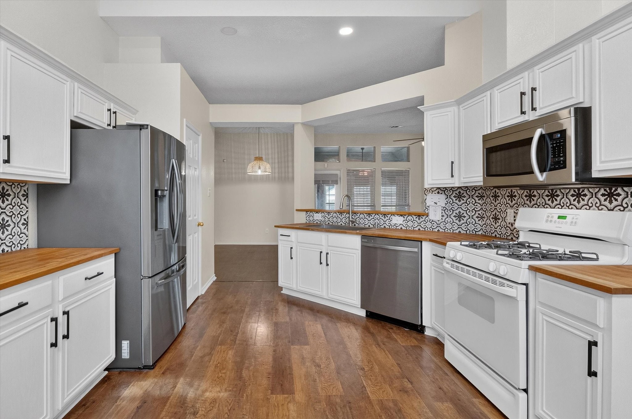 3033 Blue Jay Lane Midlothian TX 76065