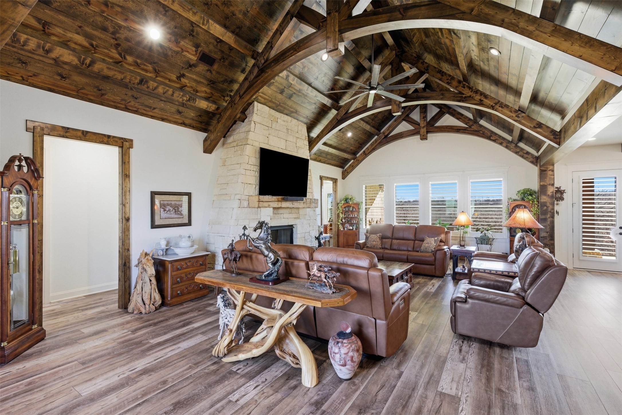 208 Shady Oaks Drive Runaway Bay TX 76426
