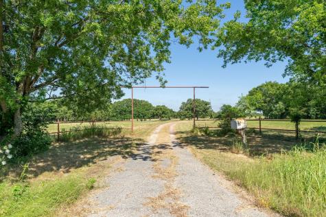 27659 Us Highway 377 Gordonville TX 76245