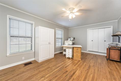 909 Coffield Street Bowie TX 76230