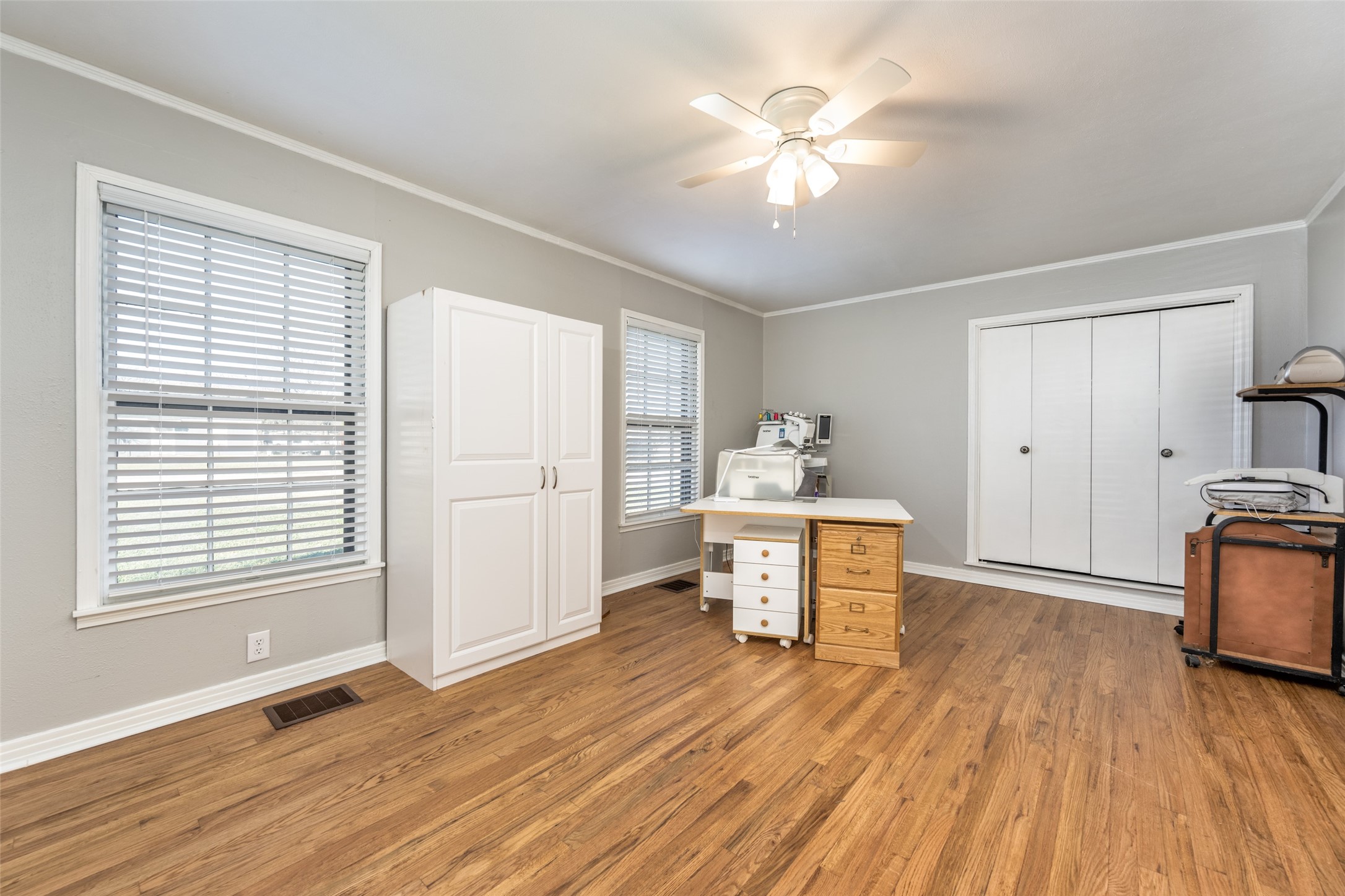 909 Coffield Street Bowie TX 76230