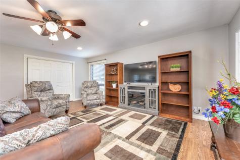 909 Coffield Street Bowie TX 76230
