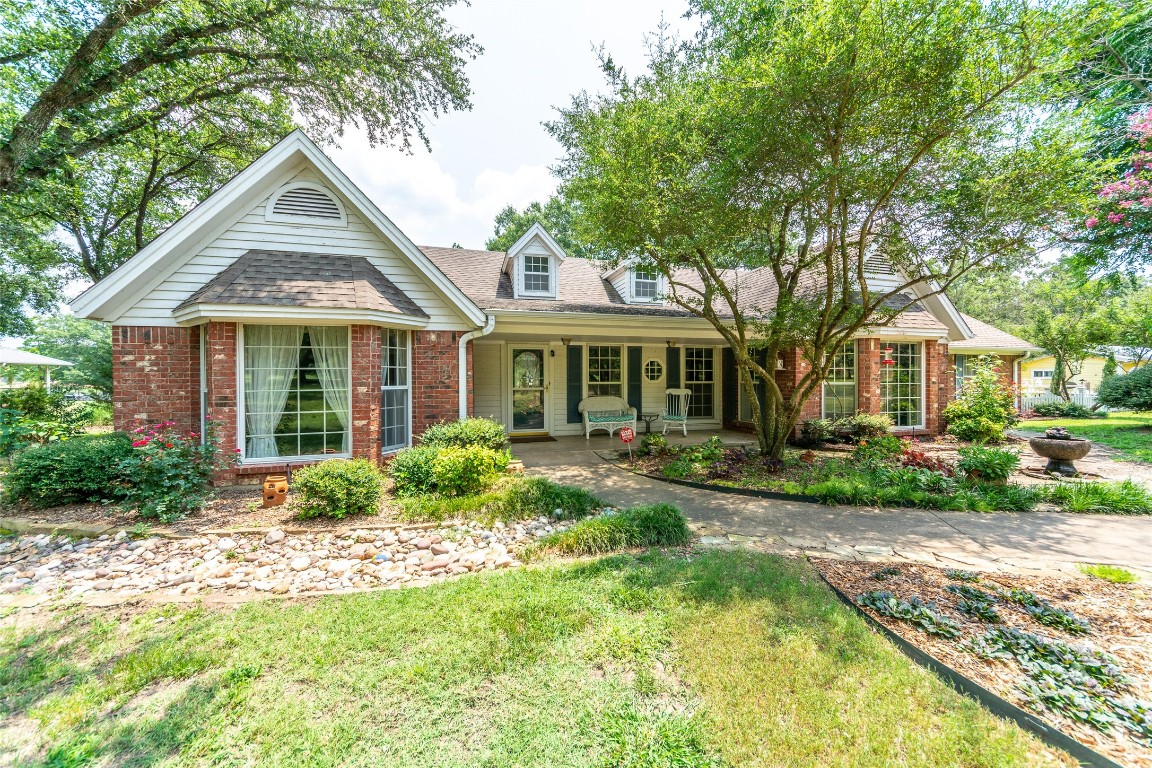 1713 Beavers Point Bonham TX 75418
