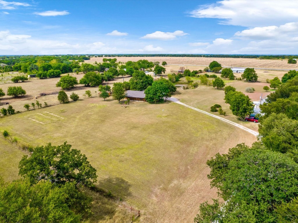 4245 County Road 1102 Grandview TX 76050