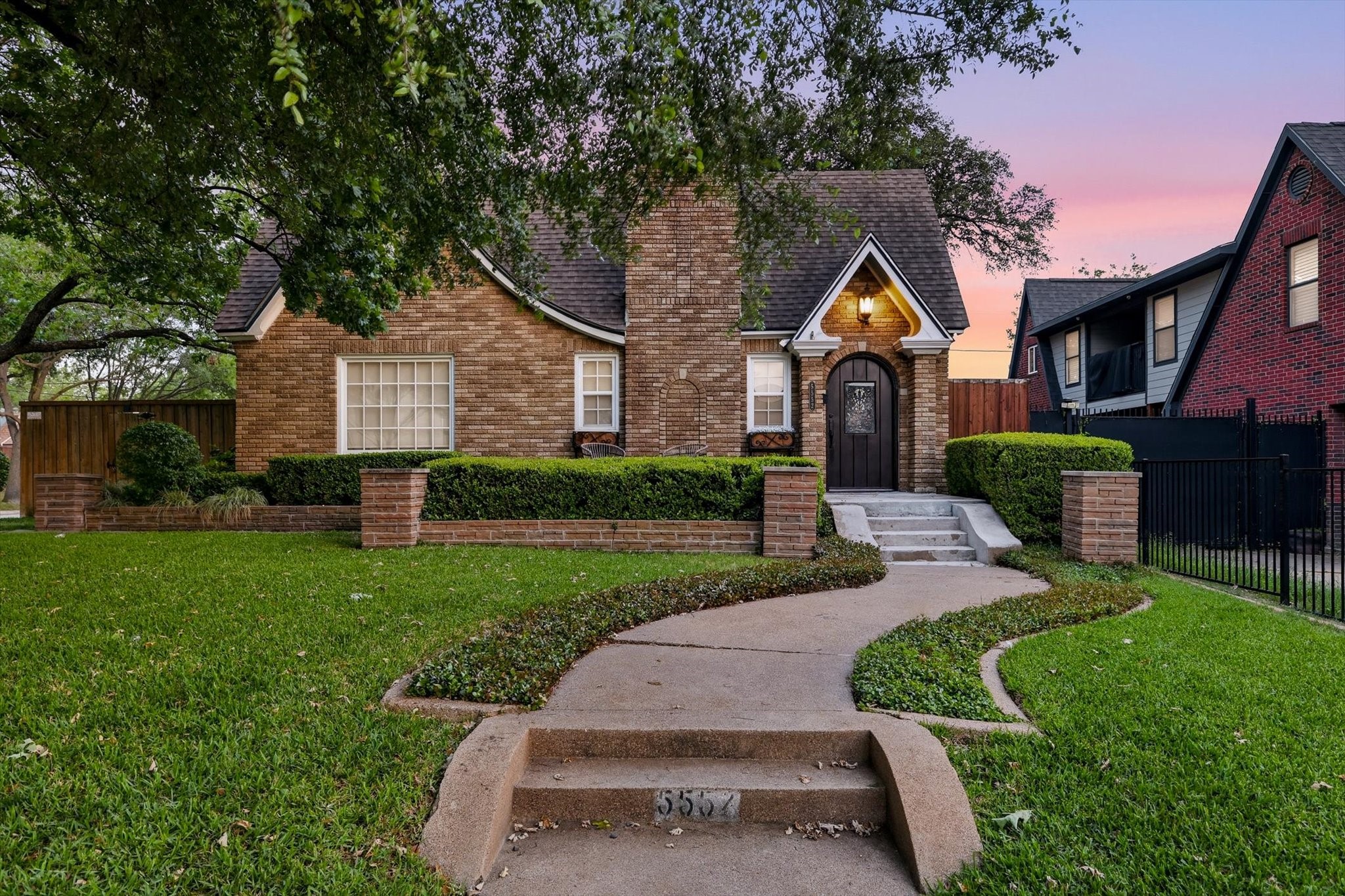 5552 Belmont Avenue Dallas TX 75206