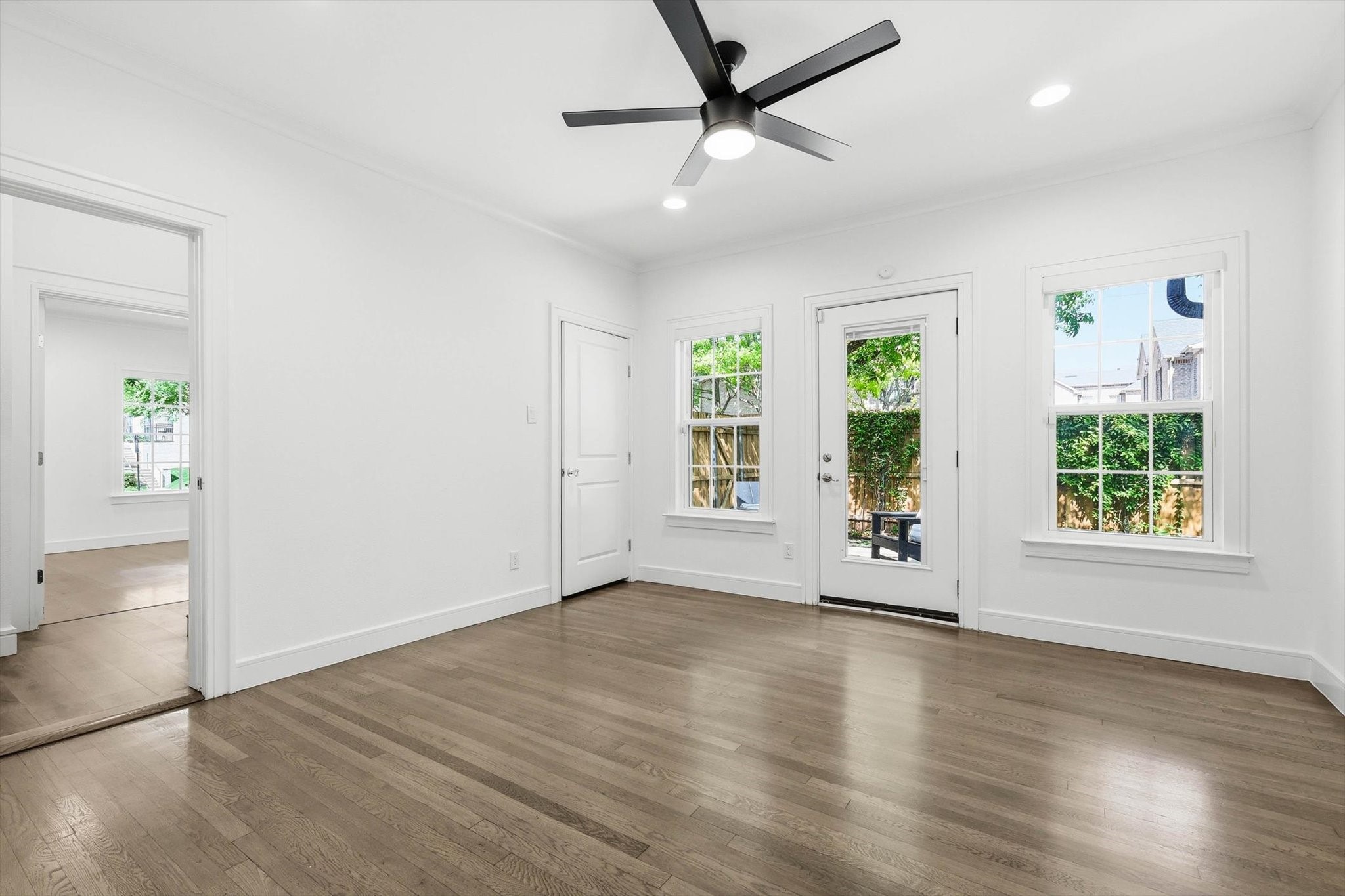 5552 Belmont Avenue Dallas TX 75206