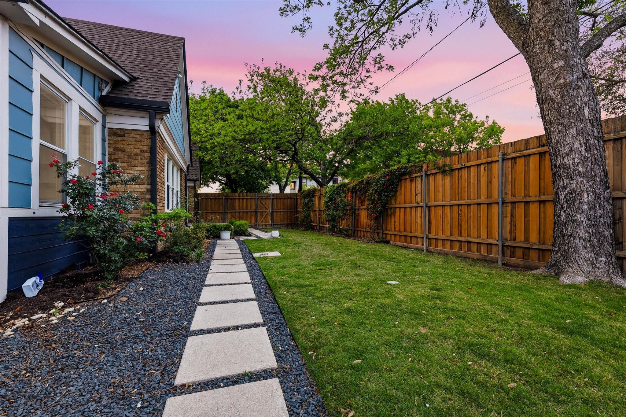 5552 Belmont Avenue Dallas TX 75206