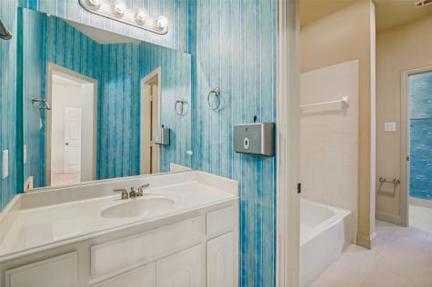 1629 Mcgee Lane Carrollton TX 75010