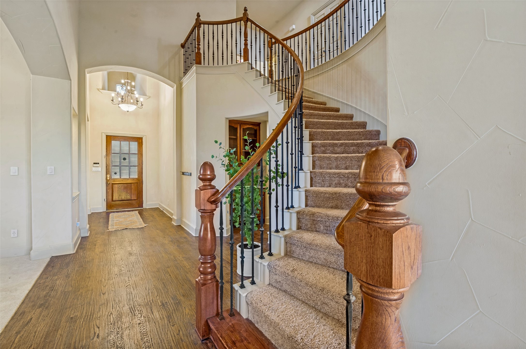 1629 Mcgee Lane Carrollton TX 75010