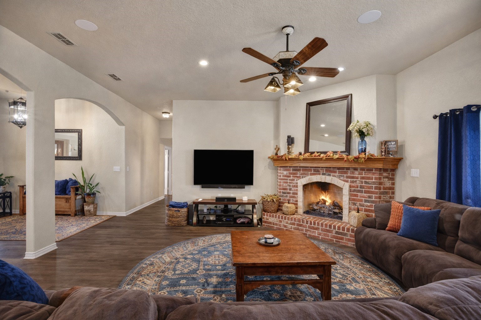 737 County Road 4699 Boyd TX 76023