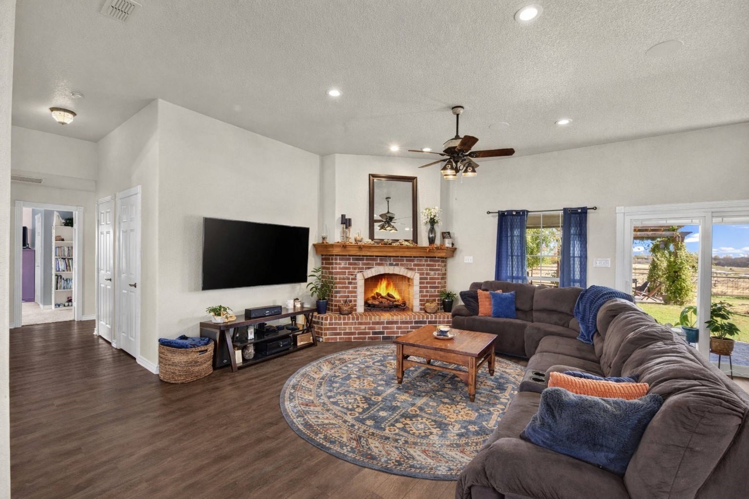 737 County Road 4699 Boyd TX 76023