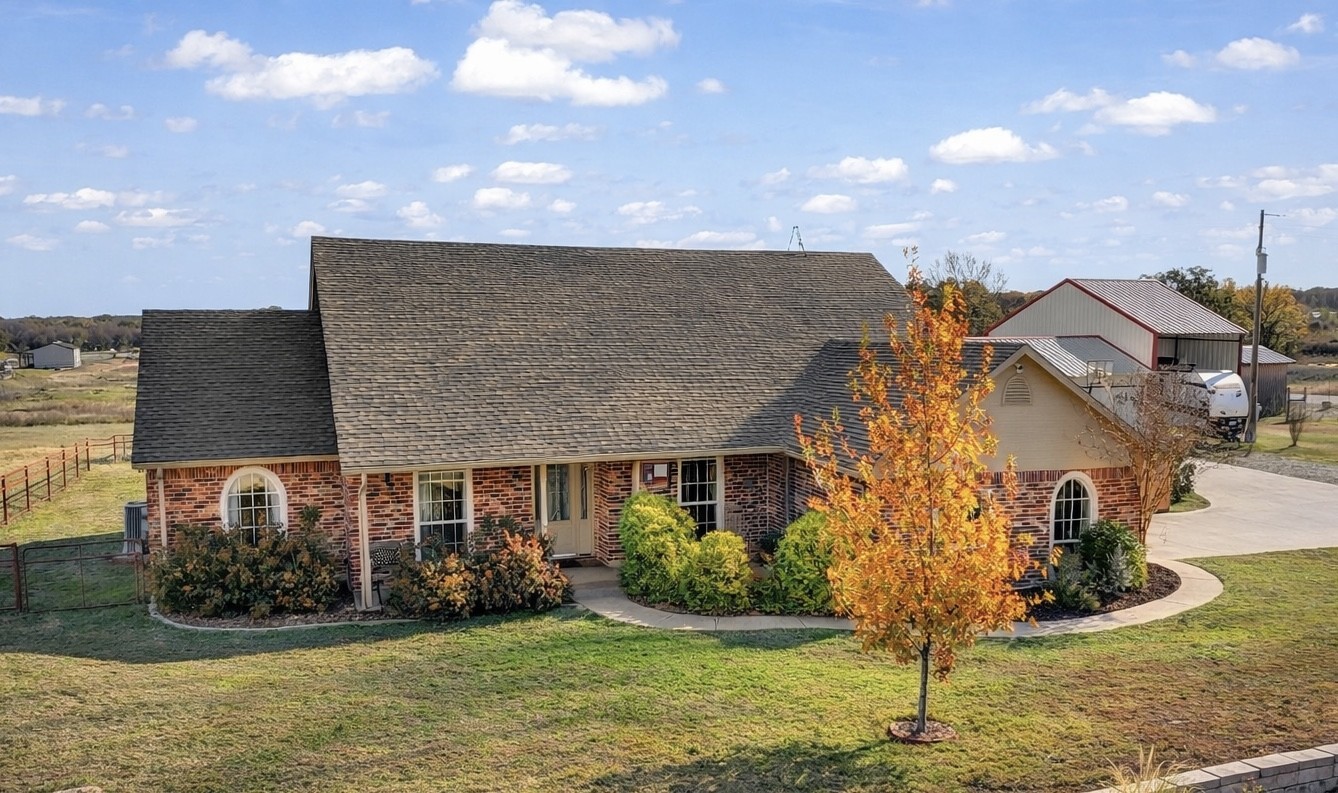 737 County Road 4699 Boyd TX 76023