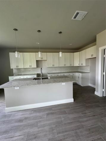 1402 Diceman Avenue Dallas TX 75203