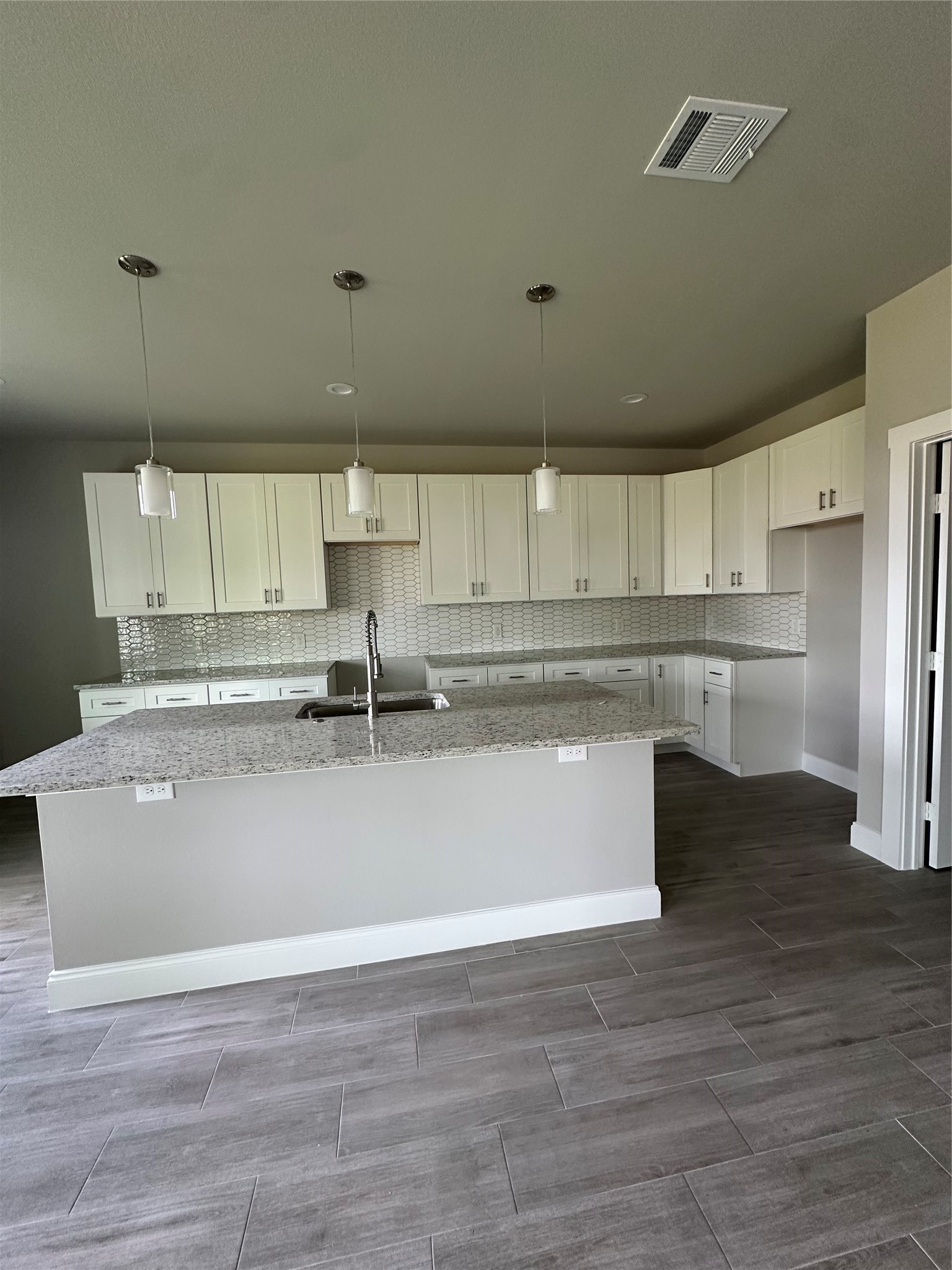 1402 Diceman Avenue Dallas TX 75203