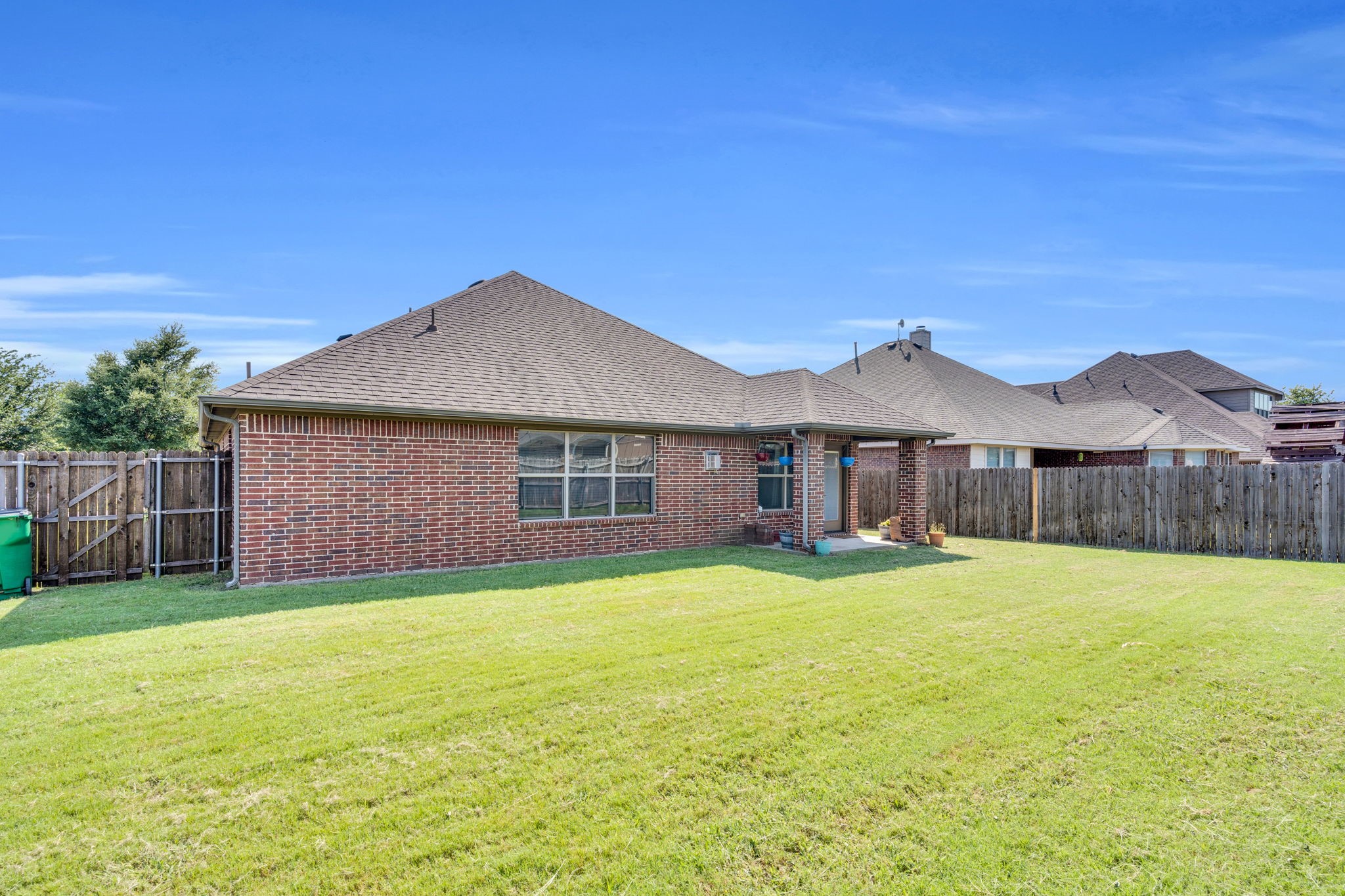 105 Manor Lane Waxahachie TX 75165