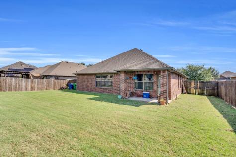 105 Manor Lane Waxahachie TX 75165