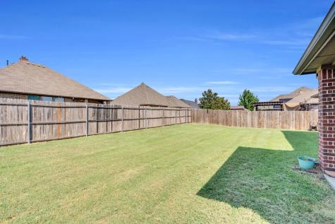 105 Manor Lane Waxahachie TX 75165