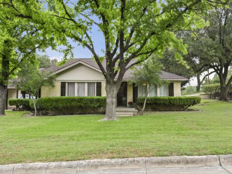 2200 Skyline Drive Fort Worth TX 76114
